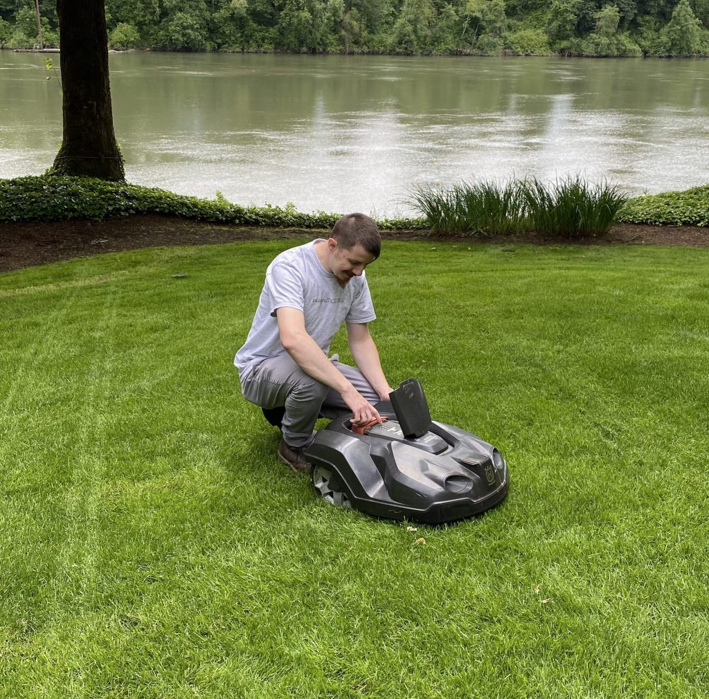 Husqvarna Automower repair in Wilsonville, Oregon